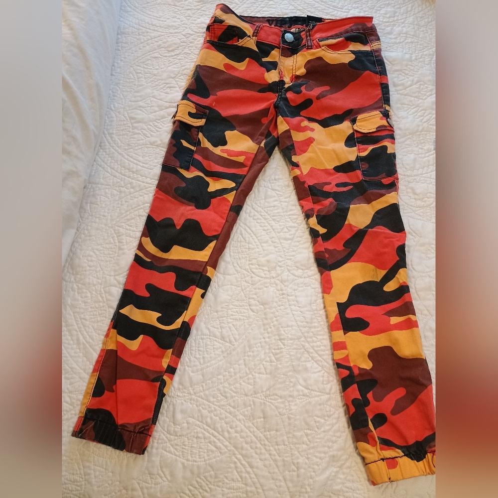 VIP Vibrant Cargo Pants